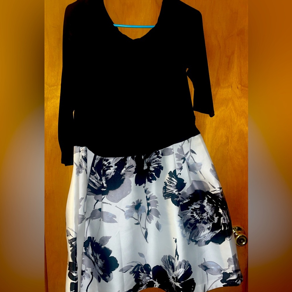 American Living Black and White Floral Long Sleeve Dress